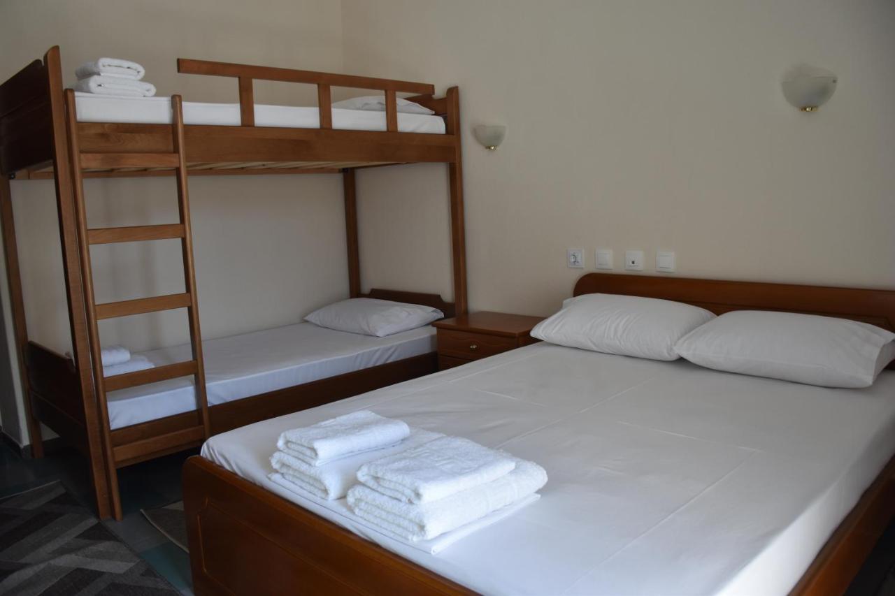 Parissas Hotel Tsotílion المظهر الخارجي الصورة