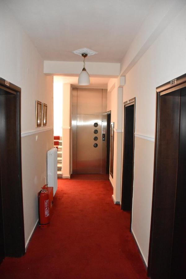 Parissas Hotel Tsotílion المظهر الخارجي الصورة