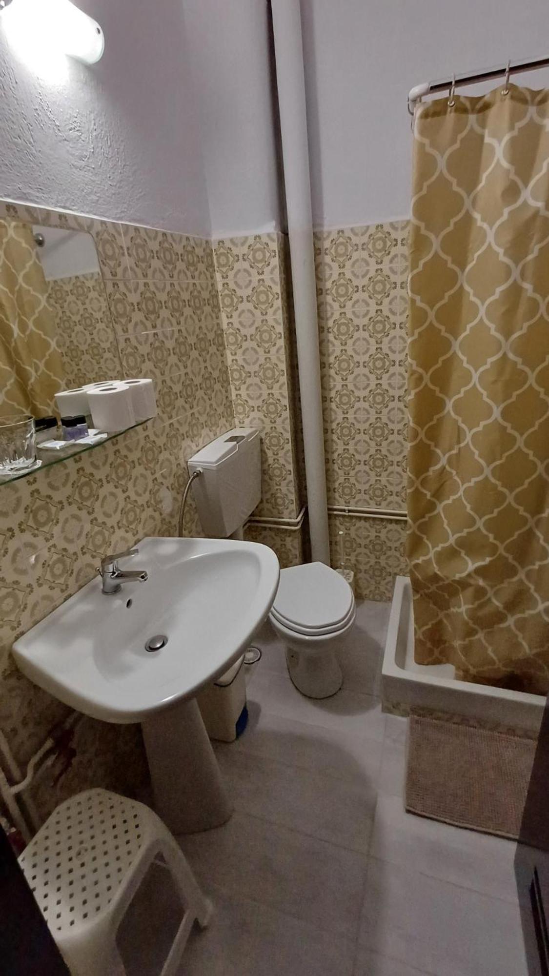 Parissas Hotel Tsotílion المظهر الخارجي الصورة